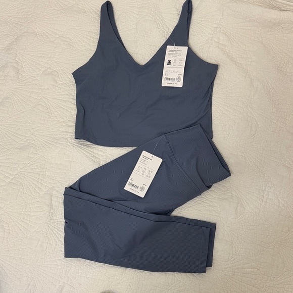 Athleta Other - Athleta Women's Slate Blue crop bra and 7/8 tights set